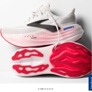 Brooks Glycerin Max pink and white size 7